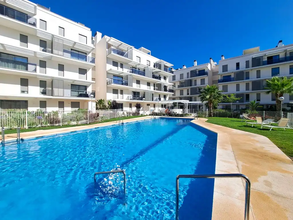 Piscina de Apartamento en venta en Dénia con Aire acondicionado, Calefacción y Jardín privado