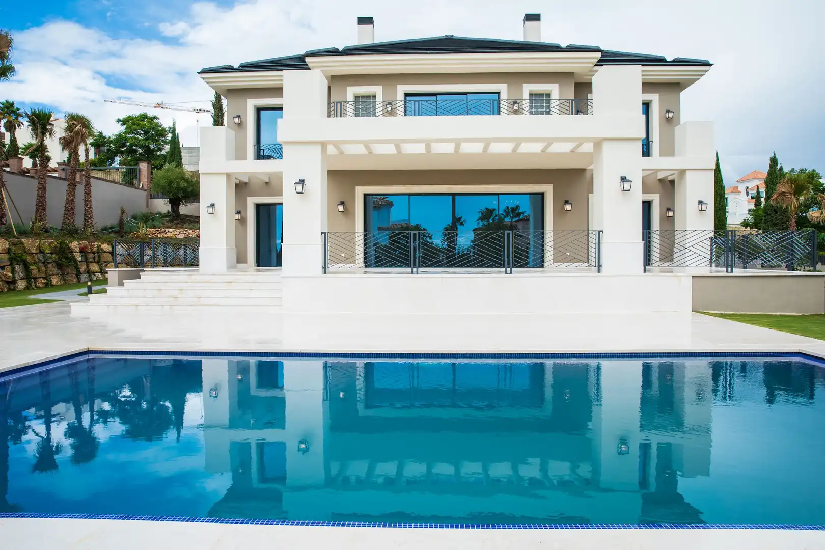 Vista exterior de Casa o chalet en venta en Benahavís con Aire acondicionado, Calefacción y Jardín privado