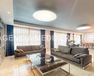 Living room of Flat for sale in  Valencia Capital  with Air Conditioner, Terrace and Balcony