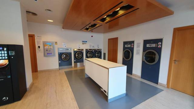 Local comercial en Alquiler en Plaza Antic Regne de València en Centro