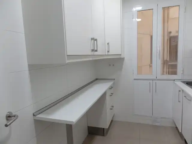Cocina de Piso en venta en Madrid con Calefacción, Horno y Lavadora