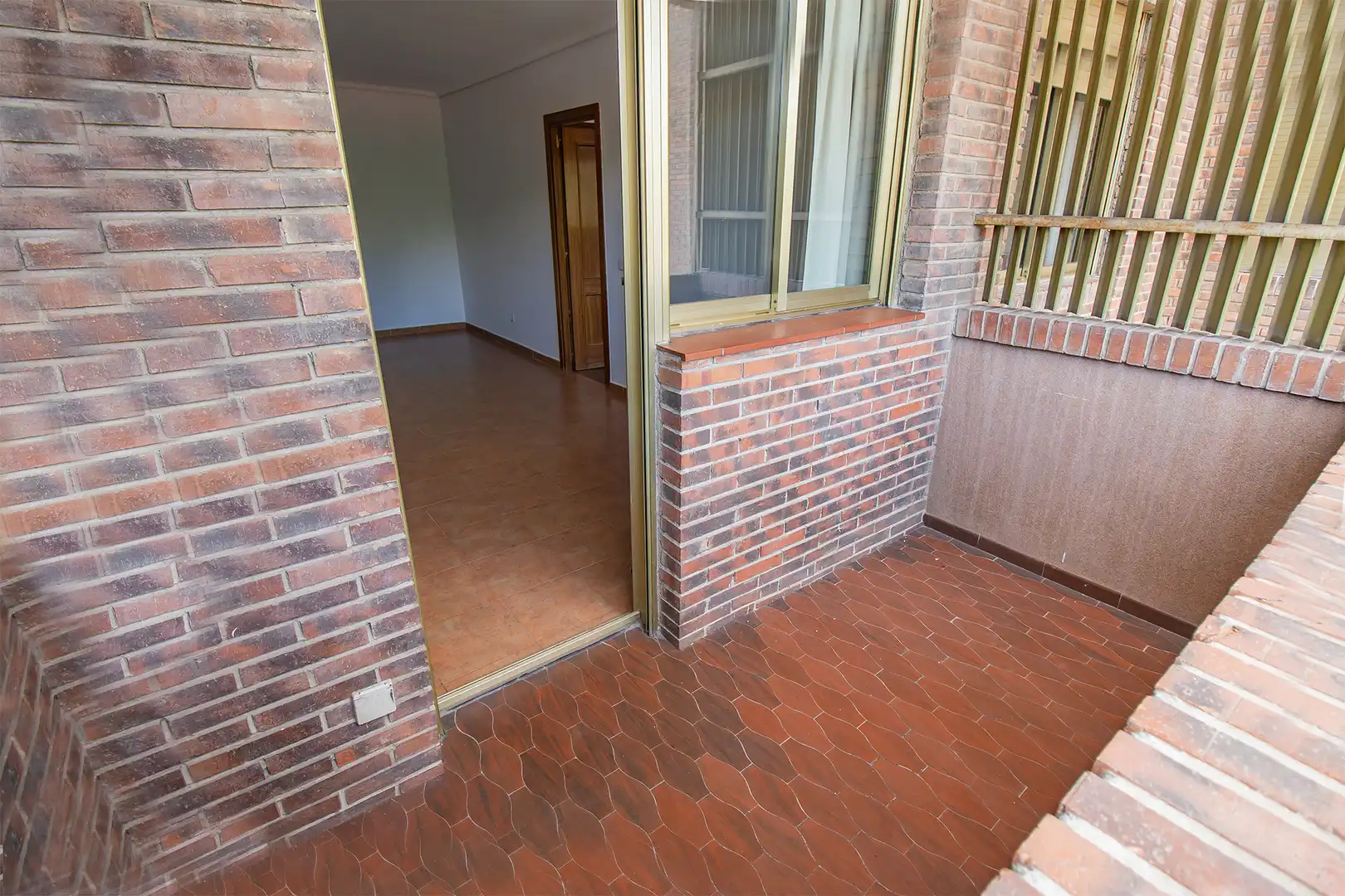 Piso de alquiler en Madrid con Terraza, Se aceptan mascotas y Piscina comunitaria