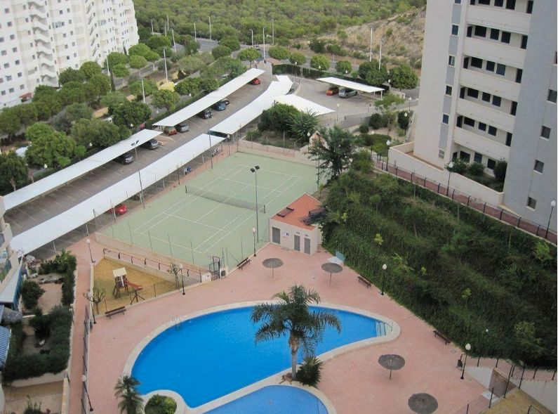 Swimming pool of Apartment for sale in Villajoyosa / La Vila Joiosa  with Air Conditioner, Heating and Private garden