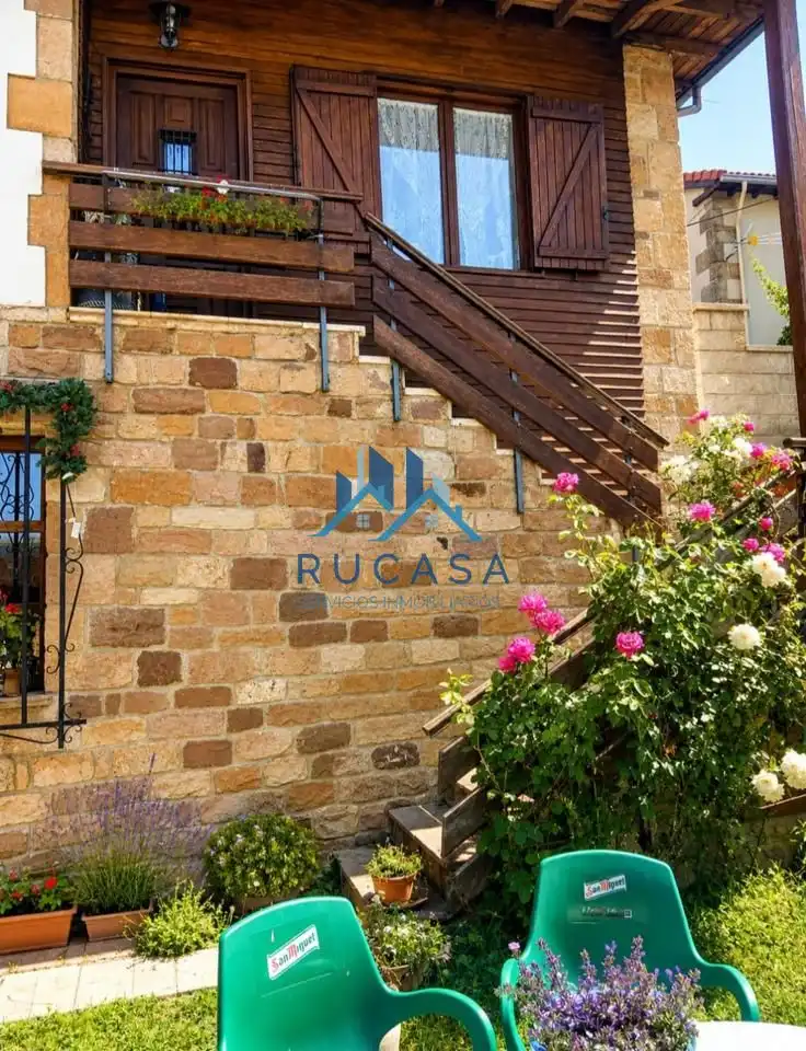 Casa en venda a Campoo De Enmedio
