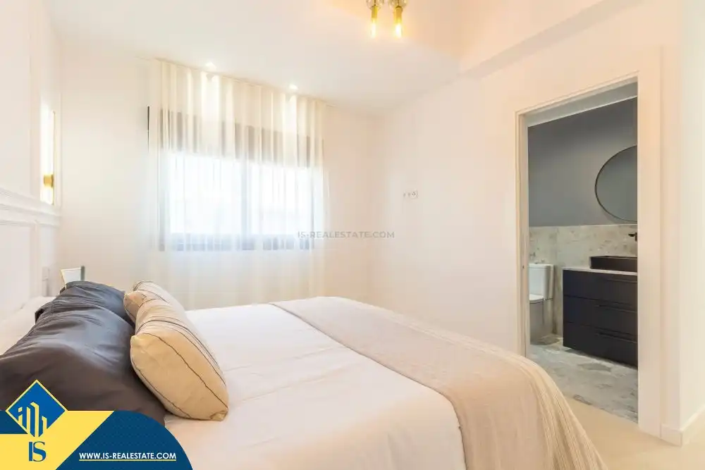 Chalet con piscina en venta en Zona Carrefour - Urbanizaciones, imagen 15