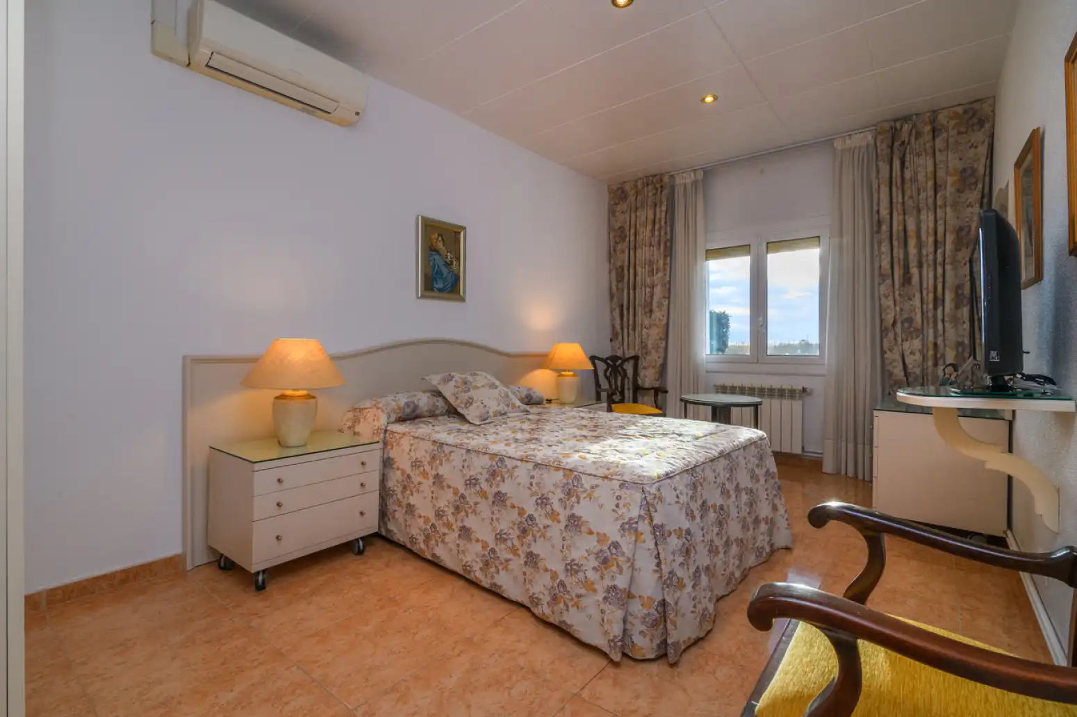 Habitación de Casa o chalet en venta en Viladecans con Balcón