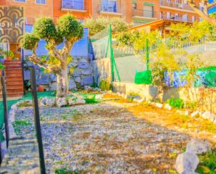 Jardí de Casa adosada en venda en Mataró amb Terrassa i Balcó