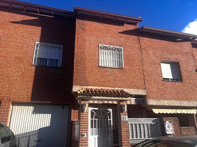 Casa-chalet en Venta en Granada en Chozas de Canales