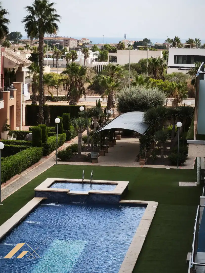 Terrassa de Apartament en venda en Orihuela Costa