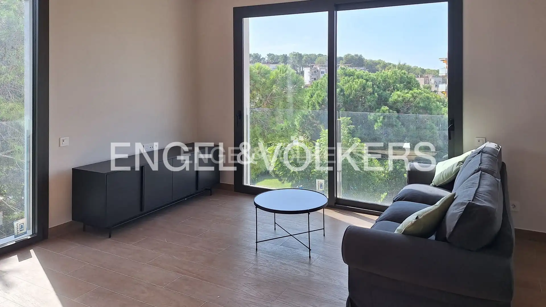 Planta baja de alquiler en Vallpineda - Santa Bàrbara