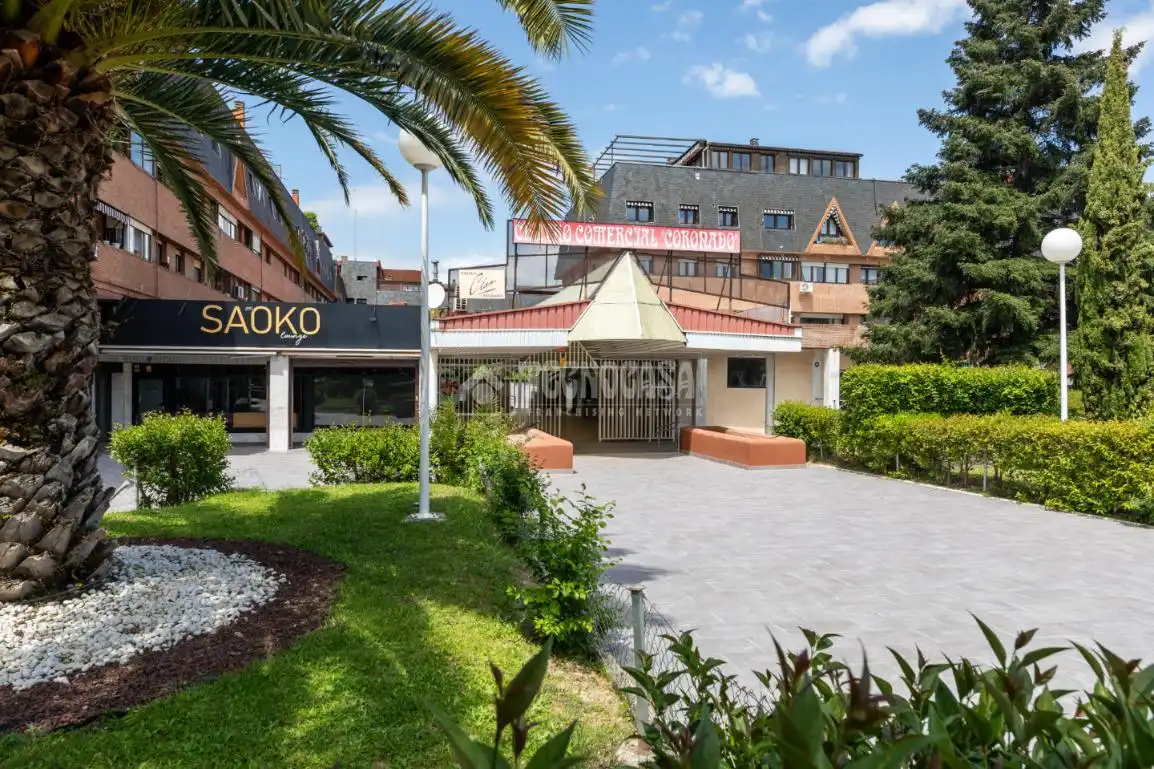 Piso en venta en Las Rozas de Madrid con Calefacción, Terraza y Trastero