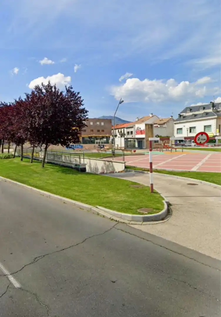 Exterior view of Garage for sale in Guadarrama  with Alarm