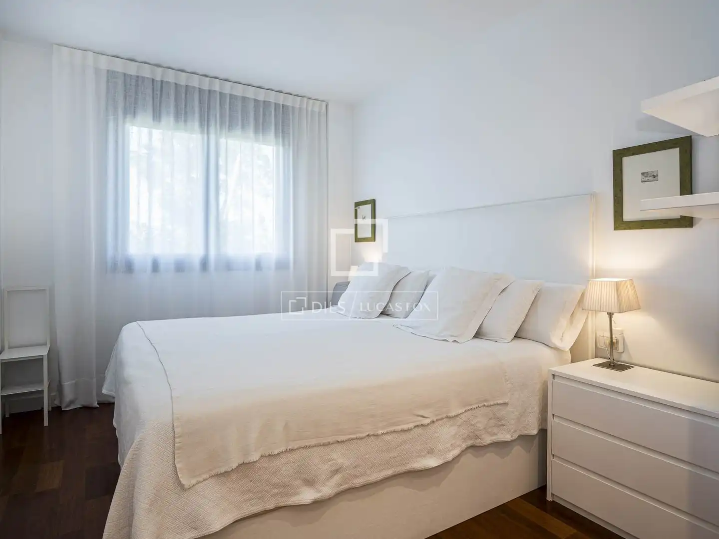 Bedroom of Flat for sale in Sant Cugat del Vallès  with Air Conditioner, Heating and Terrace