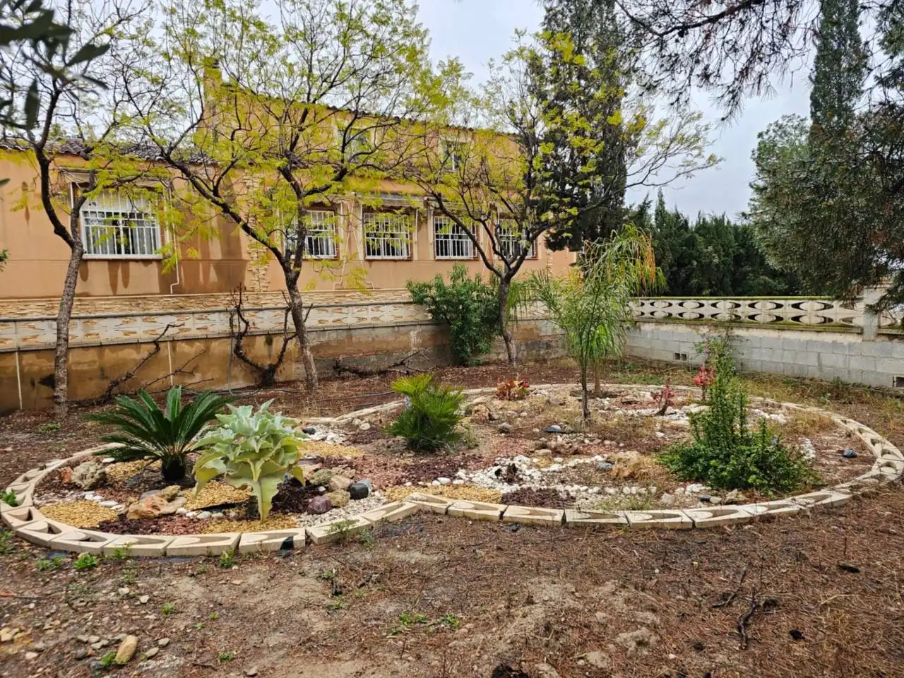 Jardí de Casa o xalet en venda en Alicante / Alacant amb Aire condicionat, Calefacció i Jardí privat
