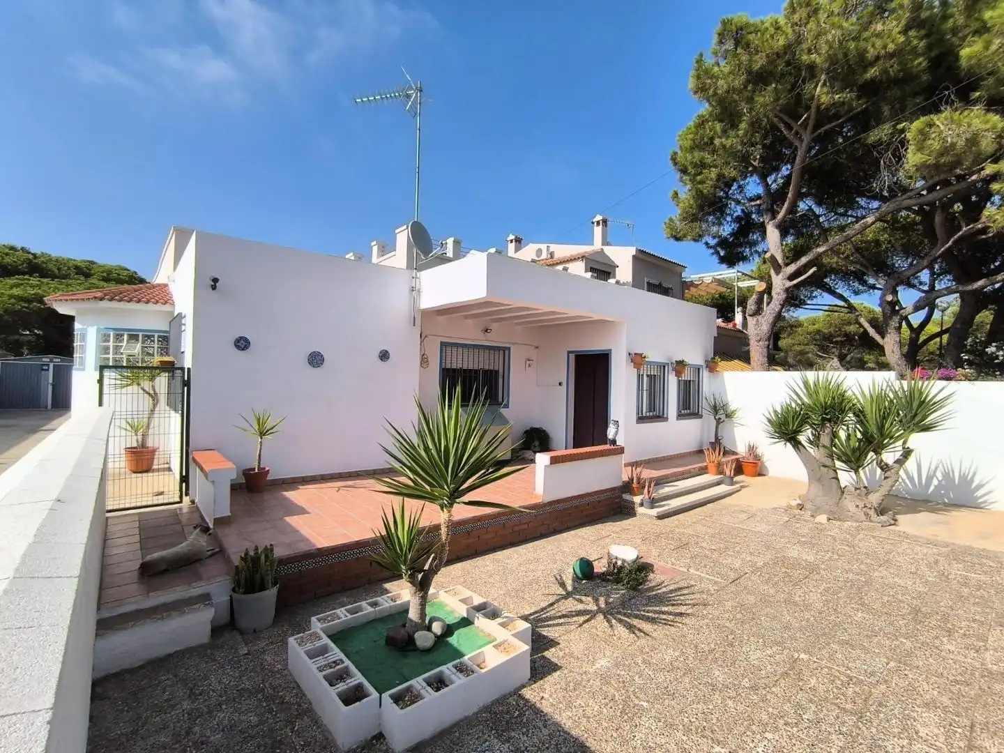 Haus mit Garten zum Verkauf in Calle Violetas 4