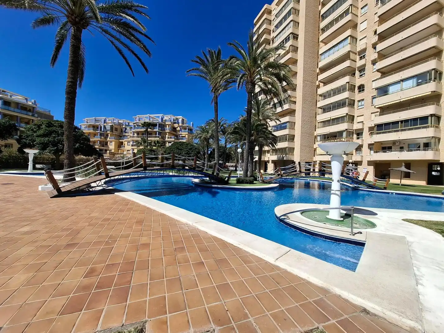 Piscina de Apartament en venda en El Campello amb Jardí privat, Terrassa i Piscina comunitària