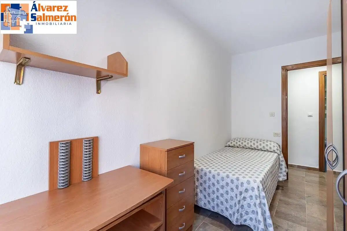 Habitación de Piso en venta en Ronda