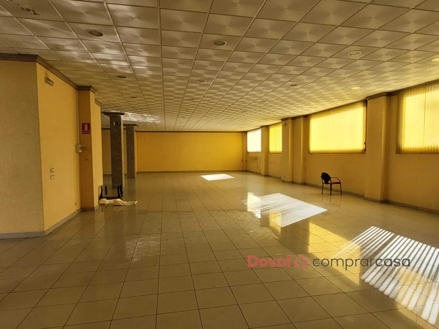 Locale commerciale in affitto a Tui, imagen 13