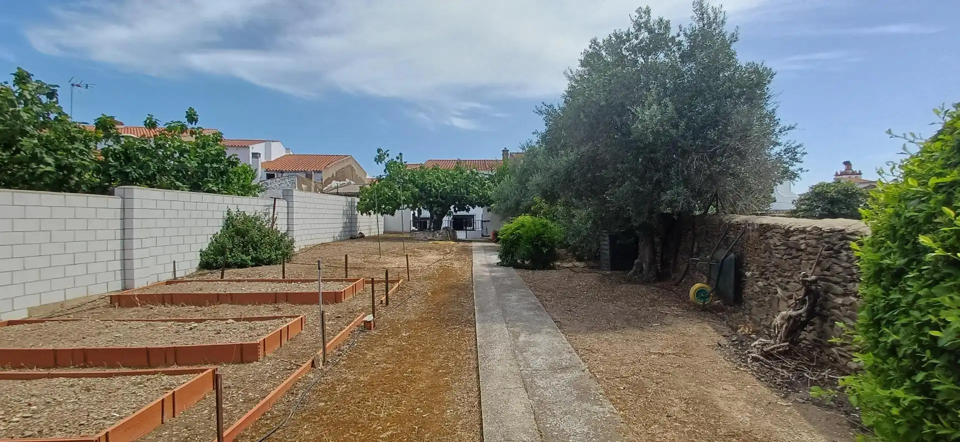 Casa o xalet en venda en Cheles amb Terrassa, Traster i Balcó