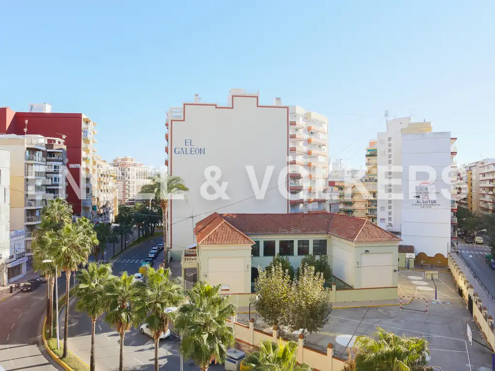 Vista exterior de Casa o chalet en venta en Cullera con Calefacción, Terraza y Jacuzzi