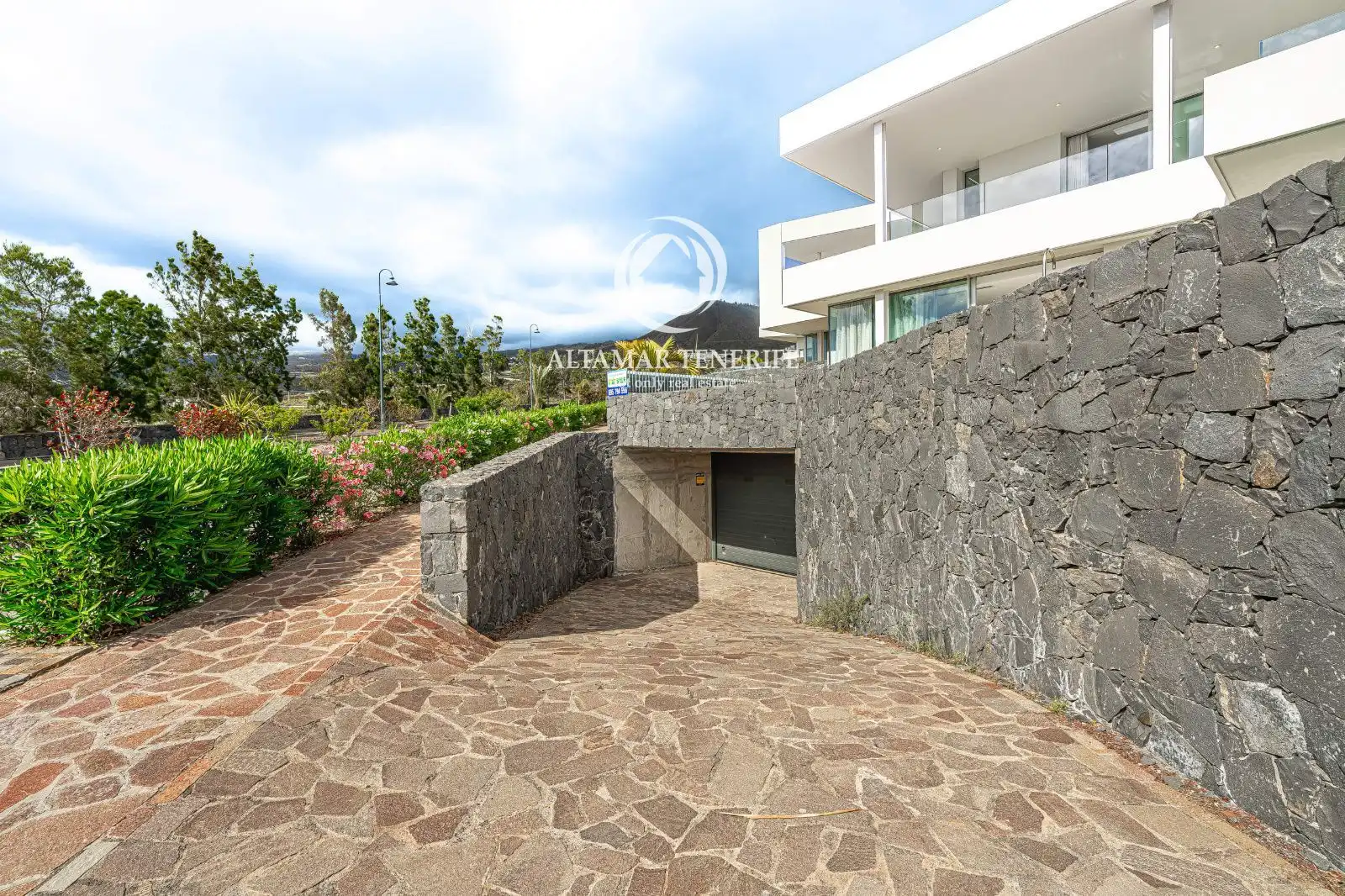 Vista exterior de Casa o chalet de alquiler en Guía de Isora con Terraza, Trastero y Piscina