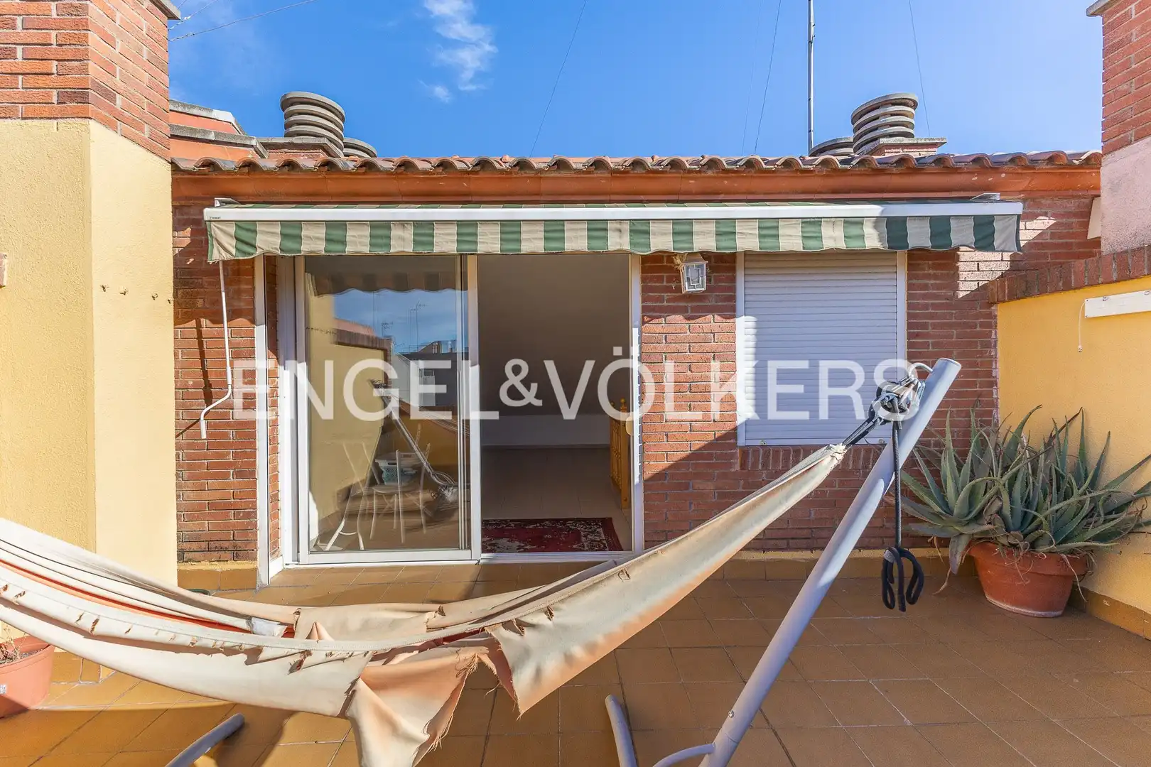 Terrassa de Casa adosada en venda en Sabadell amb Aire condicionat, Calefacció i Jardí privat