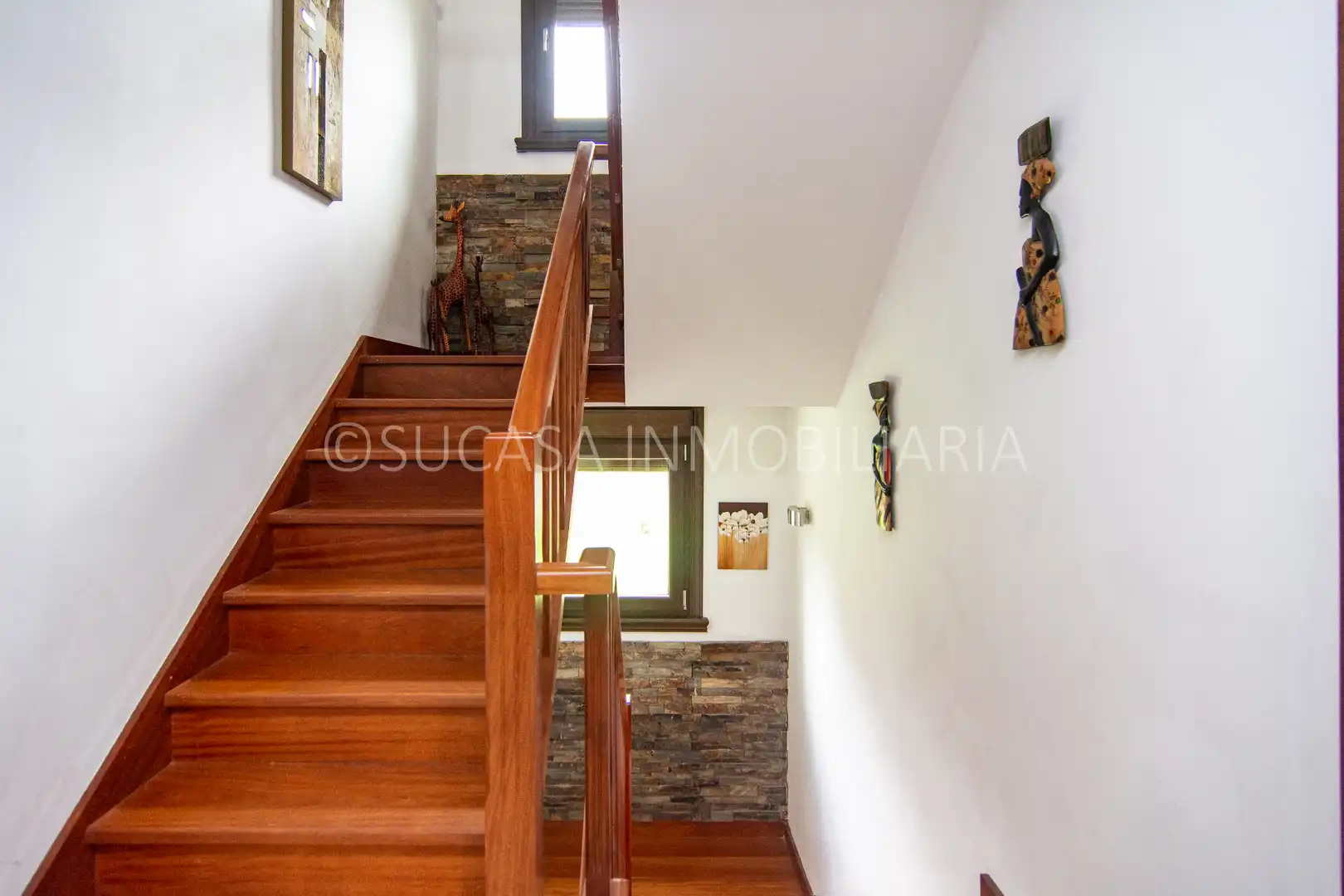 Haus oder Chalet zur Miete in Abegondo mit Heizung, Privatgarten und Parkett
