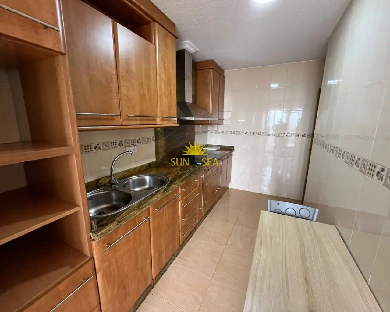 Cocina de Apartamento de alquiler en Alcantarilla con Aire acondicionado, Amueblado y Lavadora