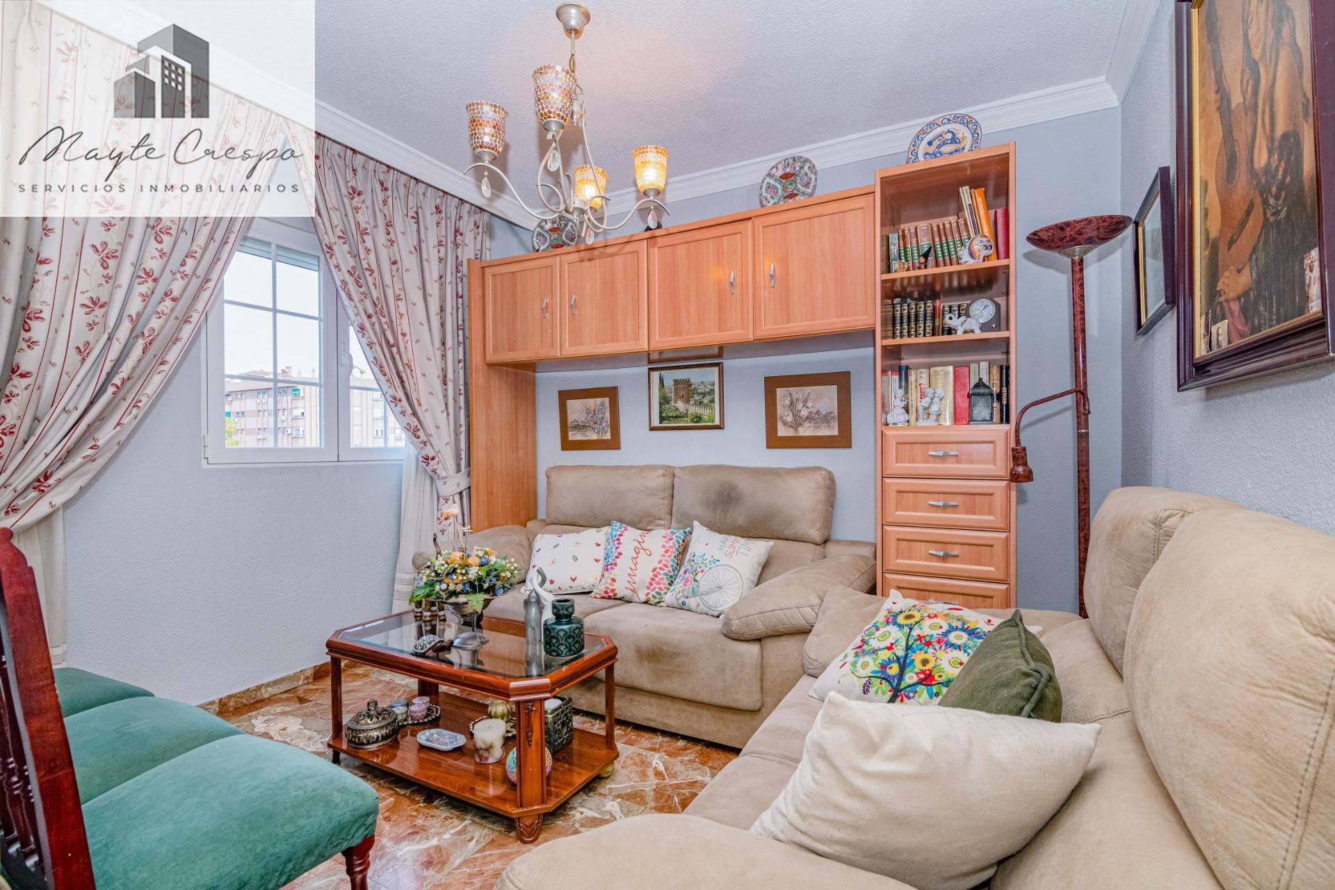 Living room of Flat for sale in  Granada Capital  with Air Conditioner, Terrace and Balcony