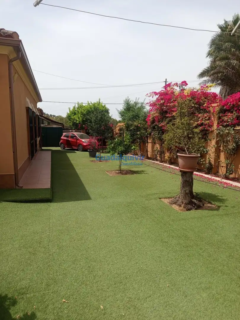 Villa con piscina in vendita a Entrenúcleos, imagen 49