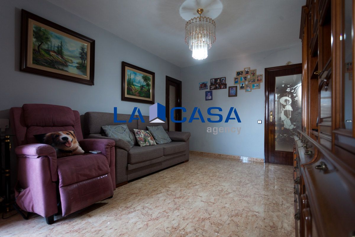Flat for sale in L'Hospitalet de Llobregat  with Balcony