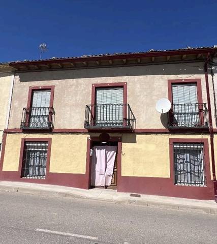 Casa-chalet en Venta en Plaza Heroes en Villavaquerín