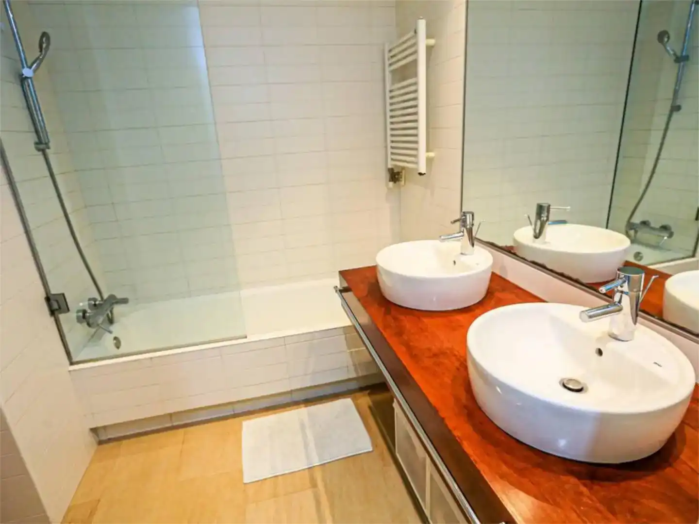Baño de Casa o chalet de alquiler en Cambrils con Aire acondicionado, Jardín privado y Piscina