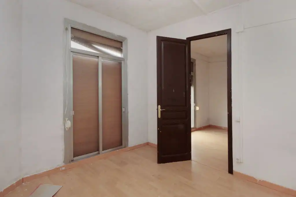 Piso en venta en C/ Independencia, El Clot