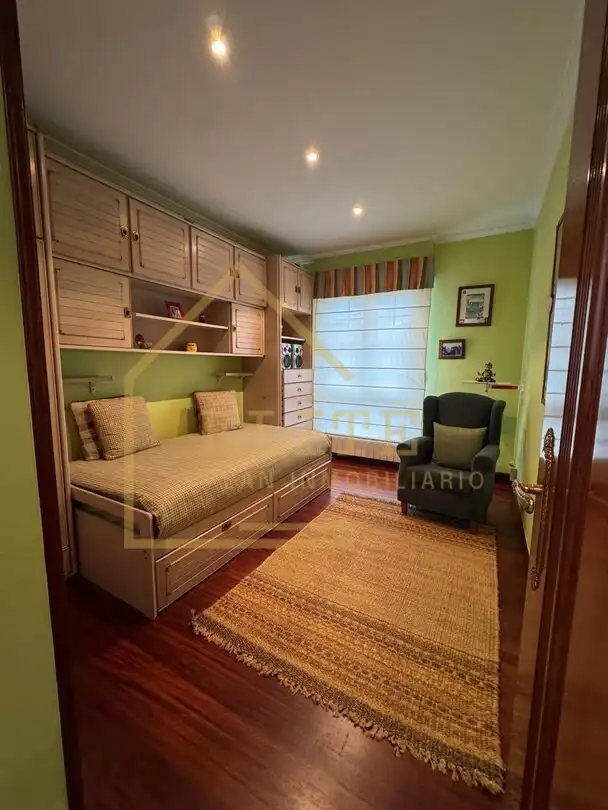 Houses for sale in Castro-Urdiales  with Air Conditioner, Heating and Storage room