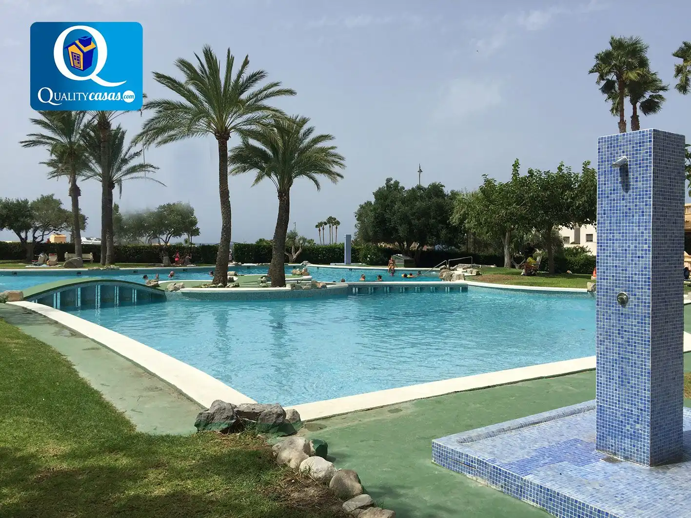 Piscina de Apartament en venda en El Campello amb Terrassa i Piscina comunitària