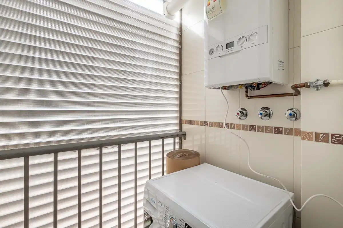 Flat for rent in Avenida DE LA ILUSTRACION, Campus de la Salud