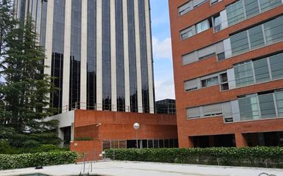 Vista exterior de Pis en venda en  Madrid Capital amb Calefacció, Terrassa i Traster