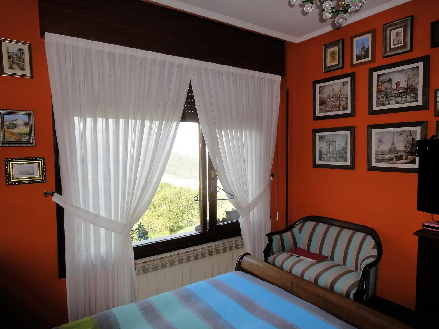 Dormitori de Casa o xalet en venda en Erandio amb Calefacció, Jardí privat i Terrassa