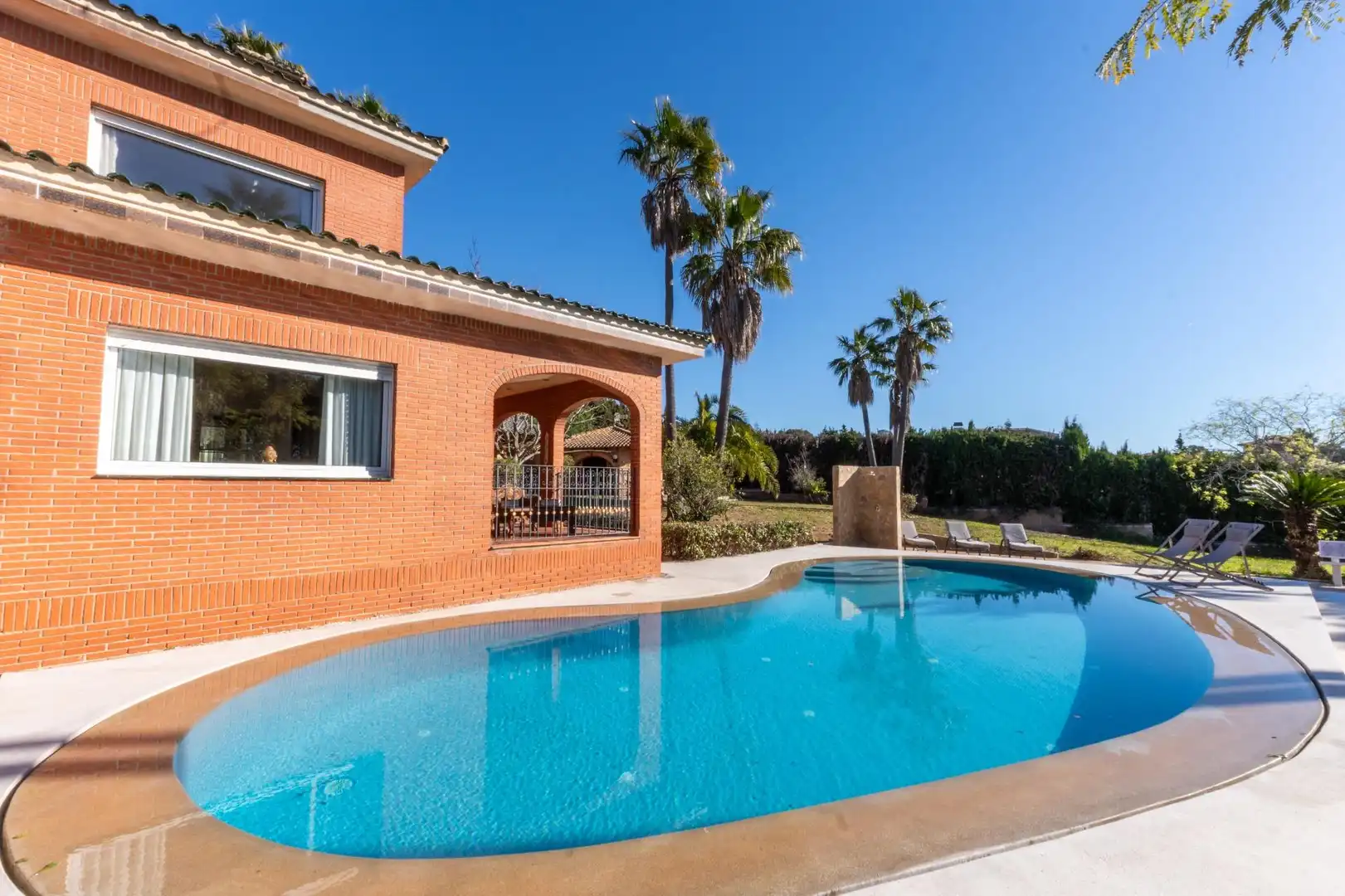 Swimming pool of Houses for sale in Alginet  with Air Conditioner, Heating and Private garden