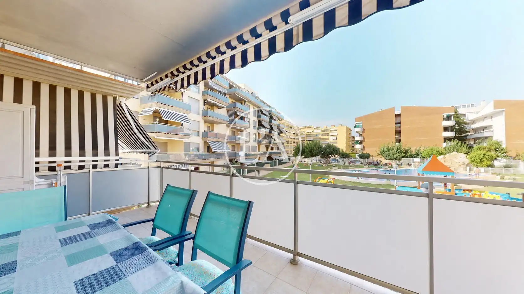 Mini appartamento con piscina in vendita a Carrer d'Amadeu Vives 10, imagen 9