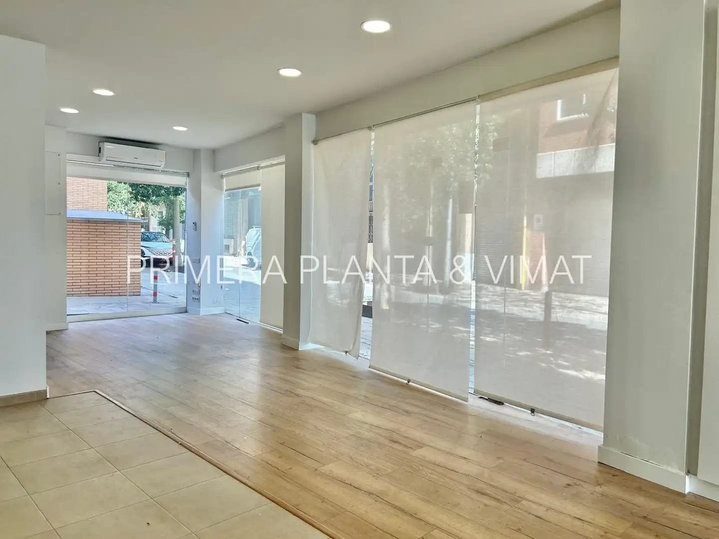 Vista exterior de Local de alquiler en Mataró