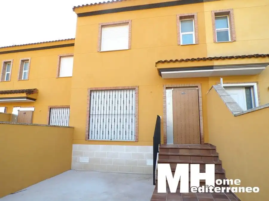 Vista exterior de Casa adosada en venta en Gilet con Aire acondicionado