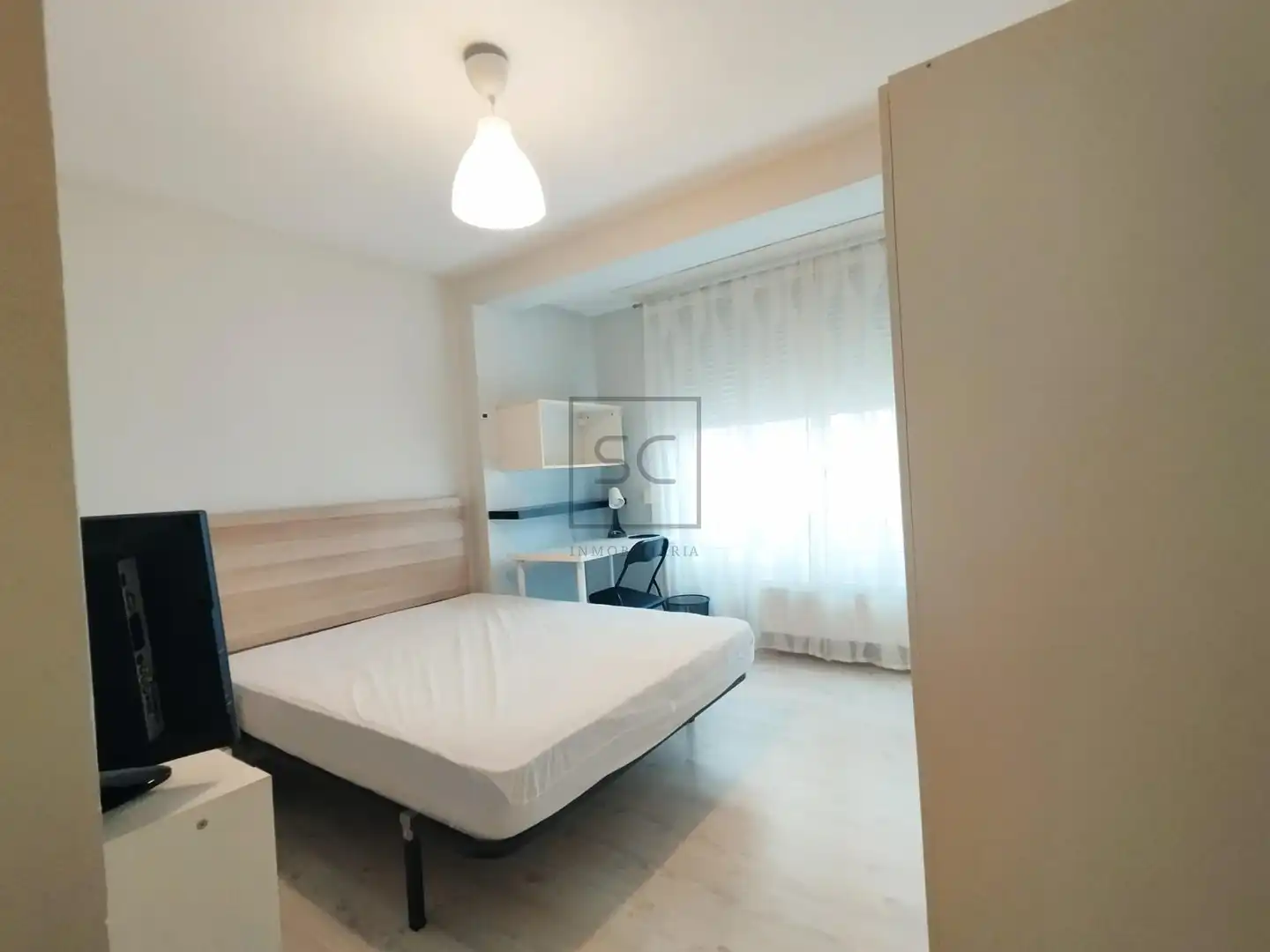 Bedroom of Flat for rent in Ferrol  with Heating and Furnished