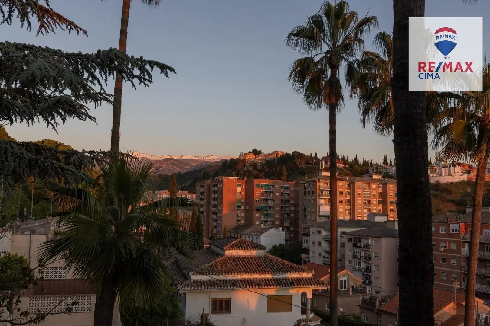 Chalet con terraza en venta en Genil, imagen 5