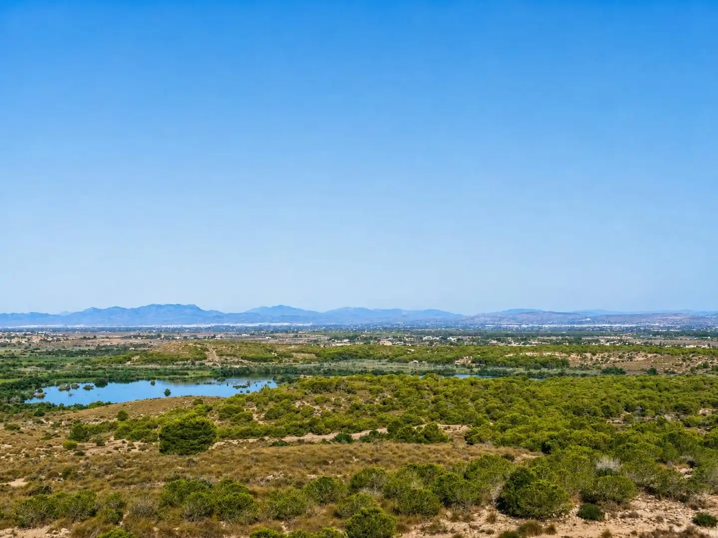 Wohnung zum Verkauf in Elche / Elx mit Klimaanlage, Terrasse und Balkon