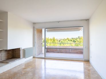 Flat with lift for sale in Avenida Europa