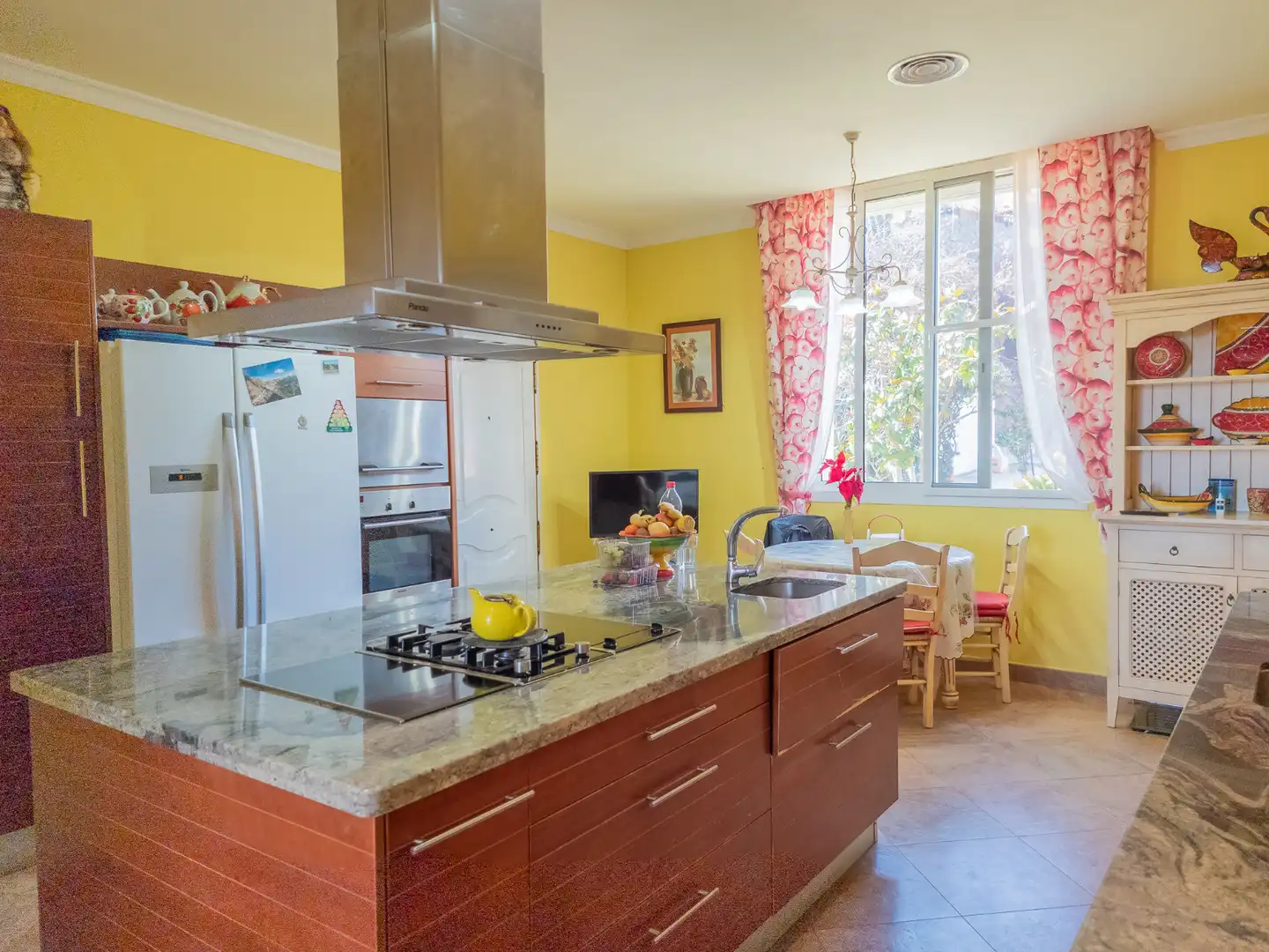 Kitchen of Houses for sale in Estepona  with Air Conditioner, Private garden and Terrace