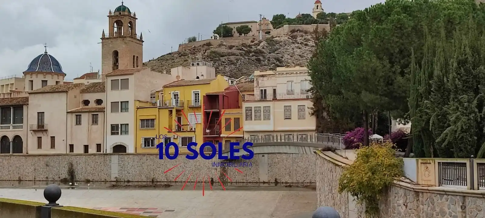 Vista exterior de Casa adosada en venda en Orihuela