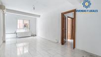 Flat for sale in Calle PINTOR ISMAEL DE LA SERNA, 10, Barrio de Zaidín, imagen 2